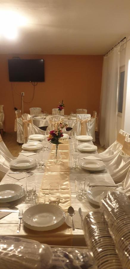 Casa De Vacanta Emd Ieşelniţa Extérieur photo