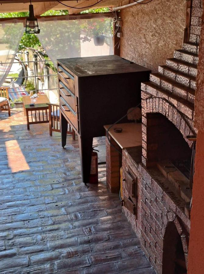 Casa De Vacanta Emd Ieşelniţa Extérieur photo